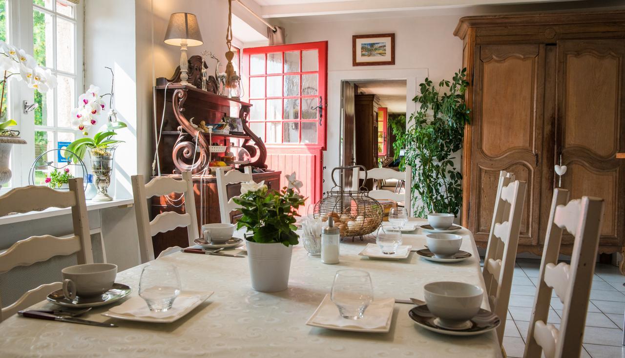 Au Jardin D'Eloise Bed and Breakfast Tremereuc Eksteriør billede
